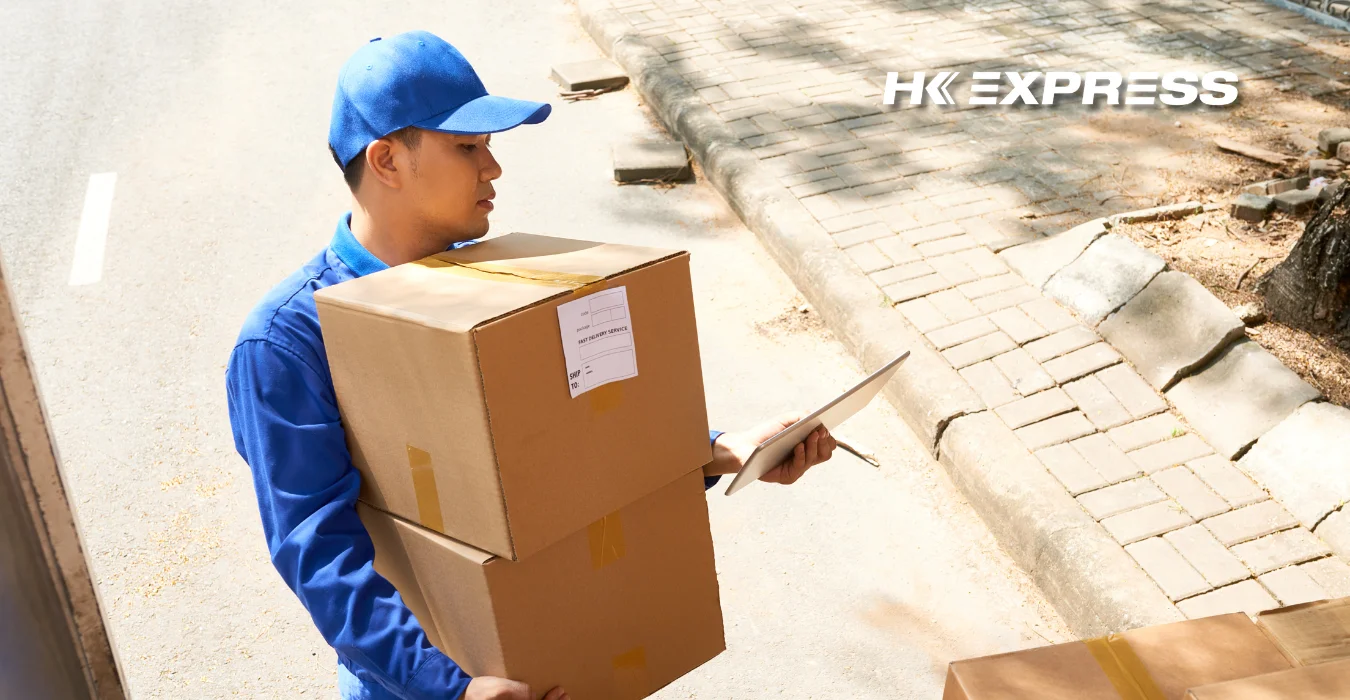 HK wexpress logistics working/Delivering parcels to thier loyal customers